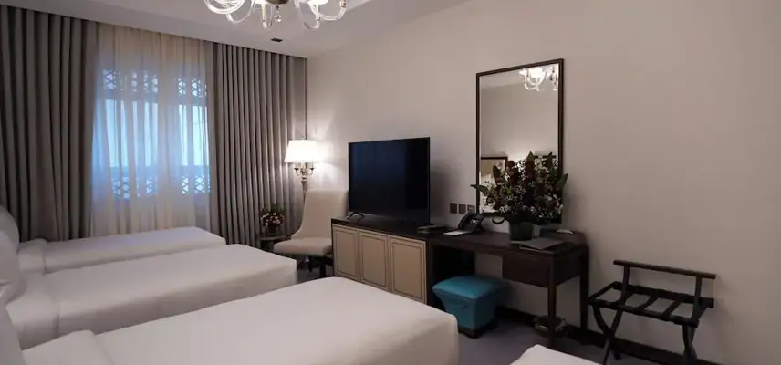 Peninsula Worth Hotel image
